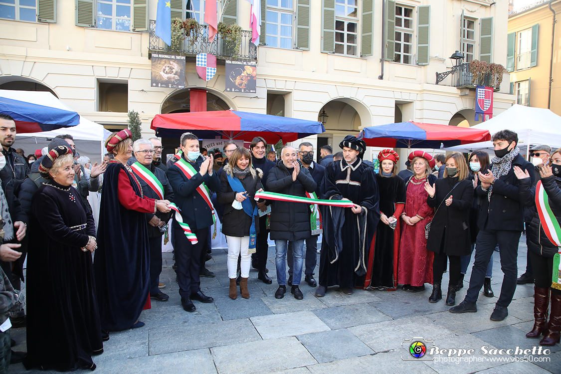 VBS_5832 - 10.ma Fiera Nazionale del Tartufo e Fiera dei Santi.jpg